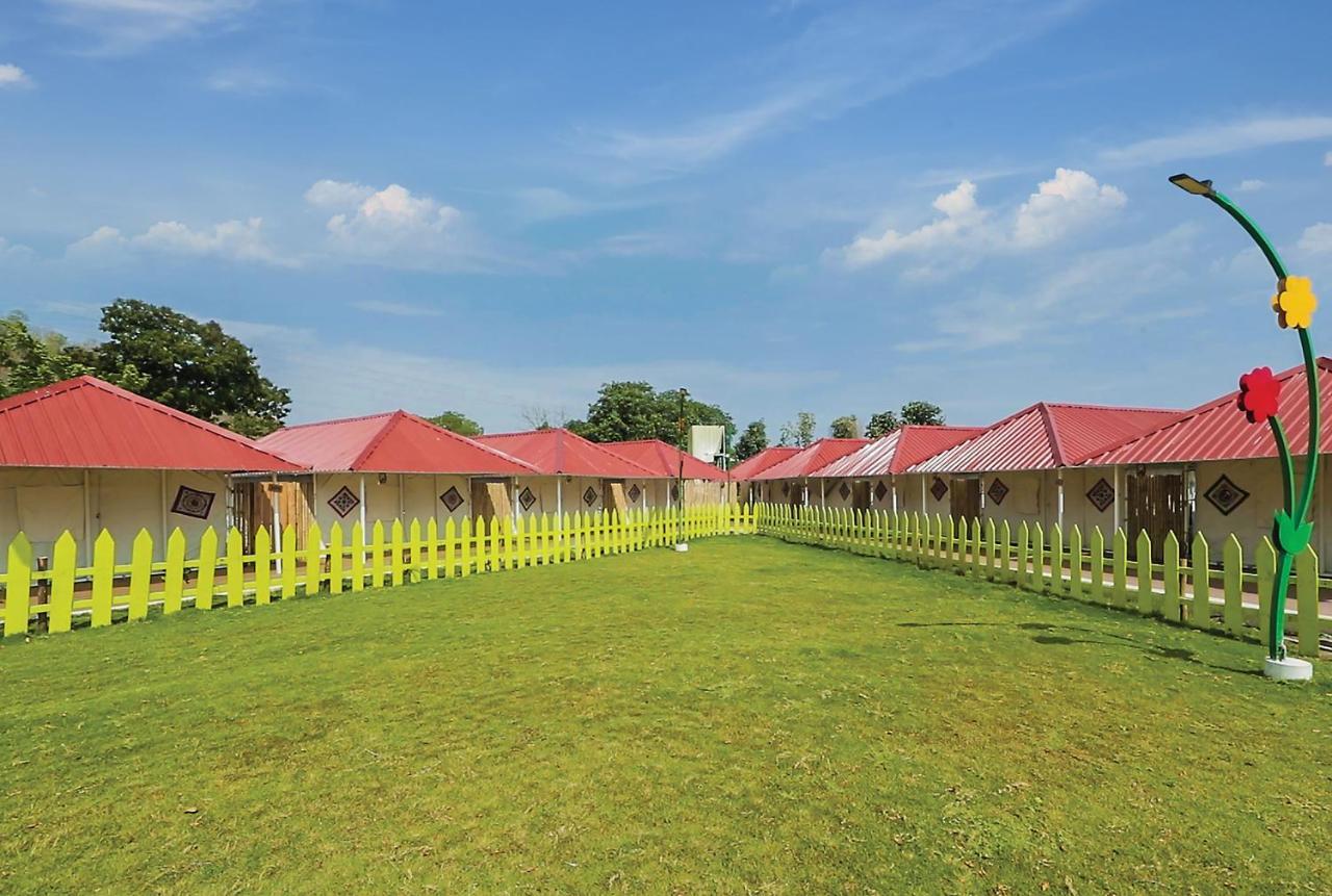 Praveg Tent City Narmada, Statue Of Unity Kevadia Екстериор снимка